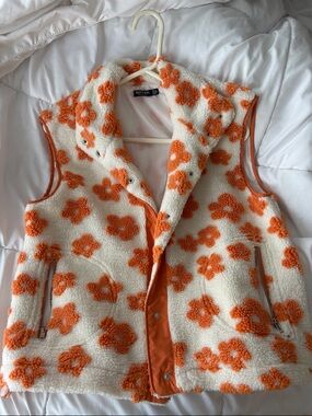 Nasty Gal Sherpa Vest  Floral Appliqué